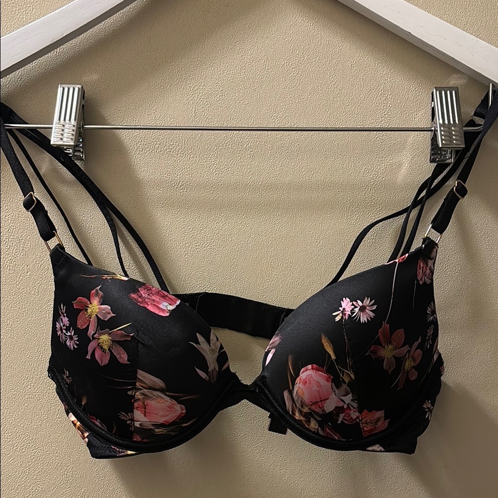 Victoria's Secret very sexy push-up style Black and Pink Floral Bra
